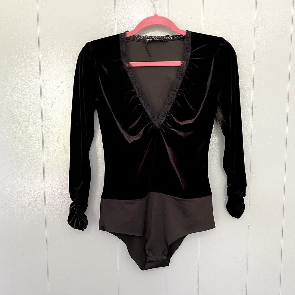 Zara Black Velvet Lace Ruched Long Sleeves V-neck Minimalist Bodysuit S